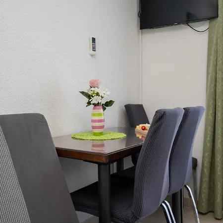 With Parking Space - 23221 شقة فير