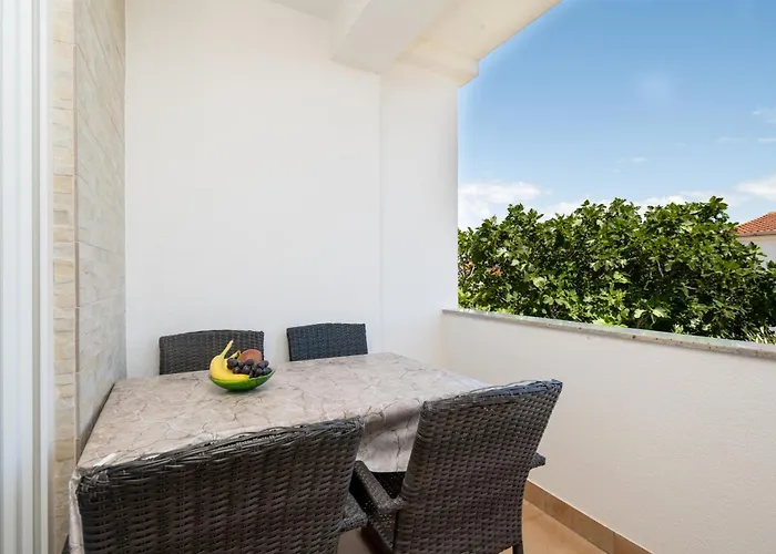 With Parking Space - 23221 Apartman Vir