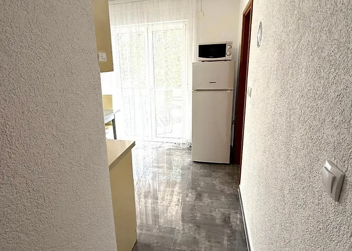 Apartment With Parking Space - 23221