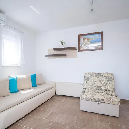 With Parking Space - 23221 Apartamento