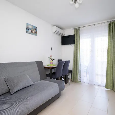 With Parking Space - 23221 Apartamento